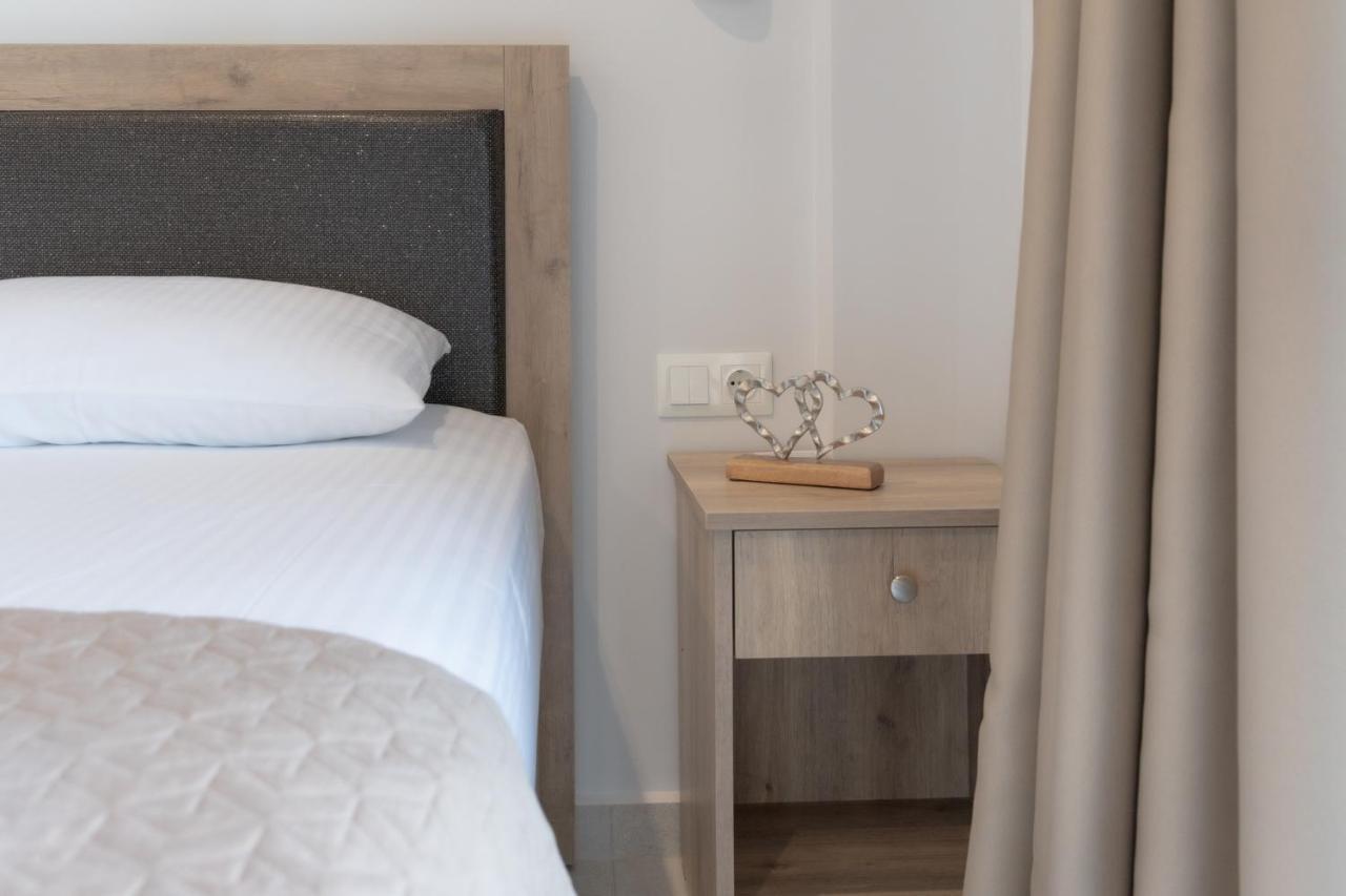 Sunshine Rooms And Suites Nea Vrasna Luaran gambar